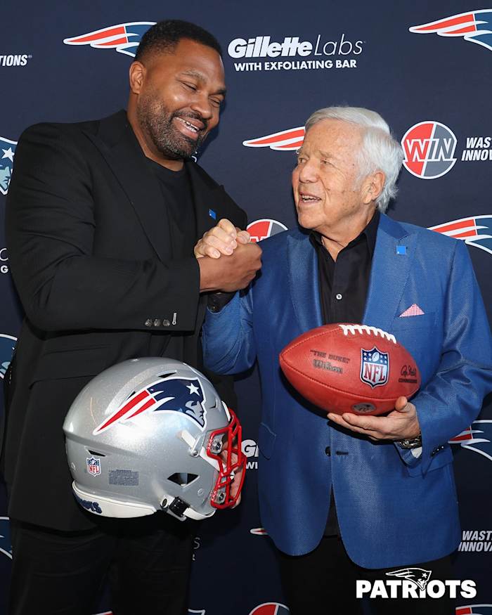 Patriots - Jerod Mayo Robert Kraft